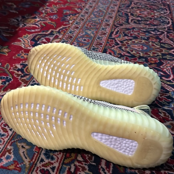 Adidas Yeezy boots - Picture 5 of 6